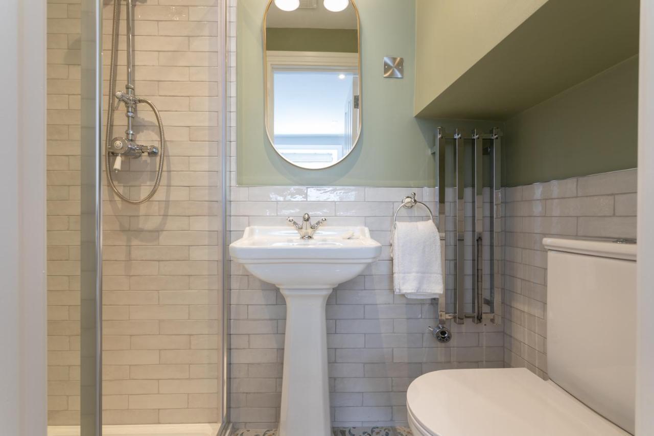 Number 31 Boutique Townhouse Otel Galway Dış mekan fotoğraf
