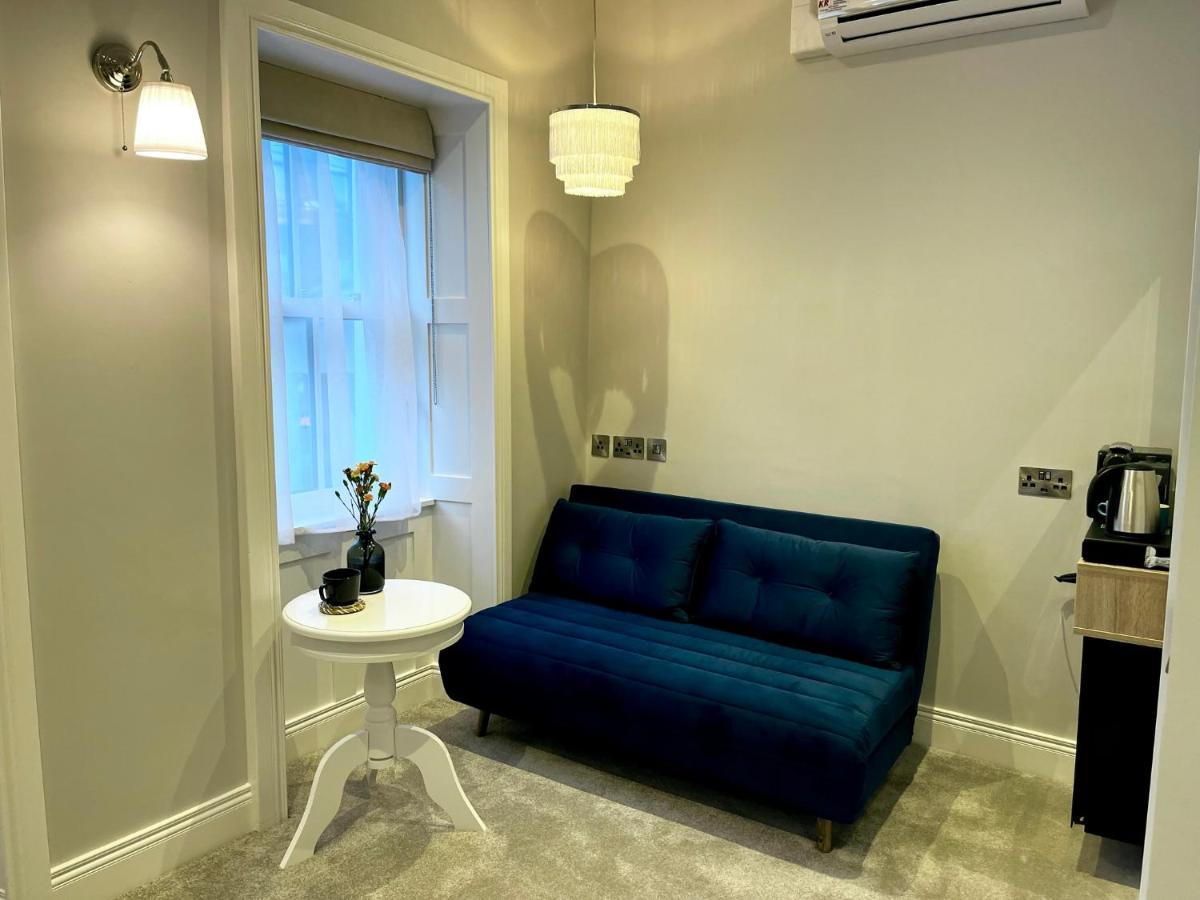 Number 31 Boutique Townhouse Otel Galway Dış mekan fotoğraf
