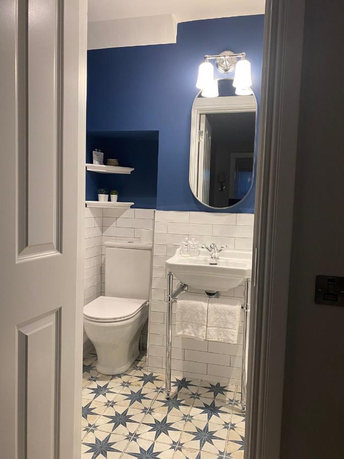 Number 31 Boutique Townhouse Otel Galway Dış mekan fotoğraf