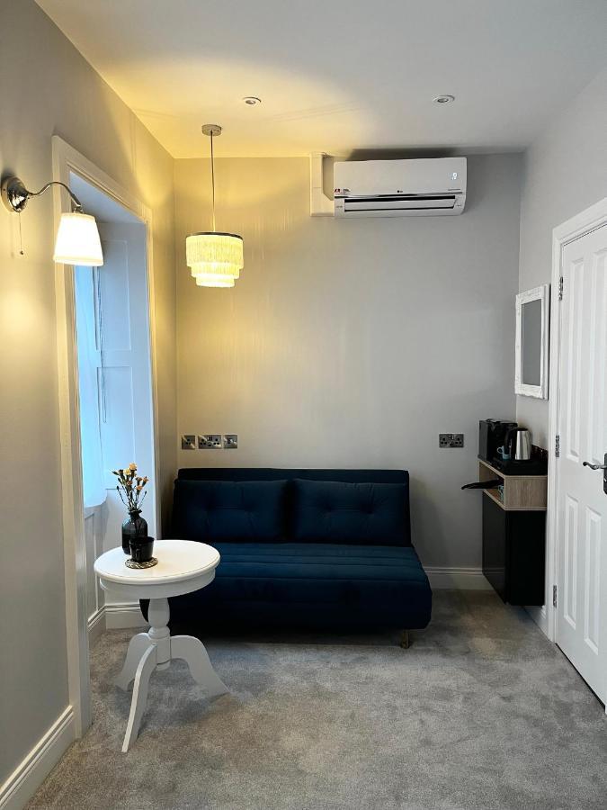 Number 31 Boutique Townhouse Otel Galway Dış mekan fotoğraf